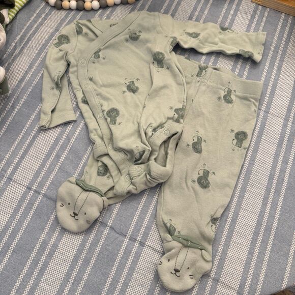 Carters matching lion  set - Picture 1 of 6